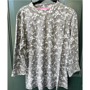 NEW Isaac Mizrahi Live! QVC Soho Printed 3/4 Sleeve Top Sz M Gray Floral Soft